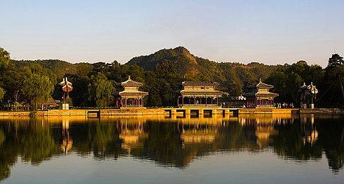 入殓师模拟器《停尸间助手》新版本上线 更新官方中文